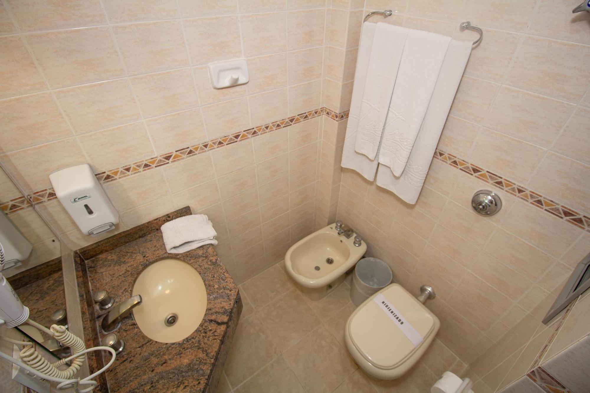 Trevi Hotel E Business Hotel 3*