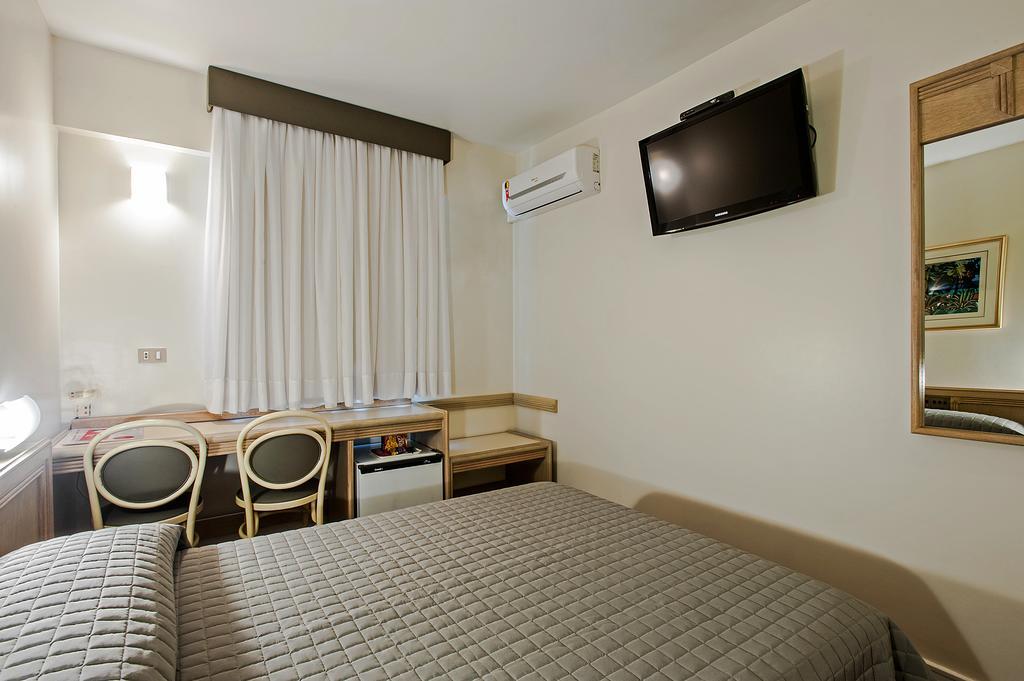 Trevi Hotel E Business 3* Curitiba